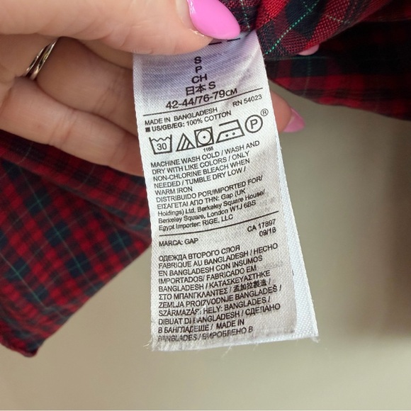 GAP Red and Green Checkered Men's Shirt - Picture 5 of 7